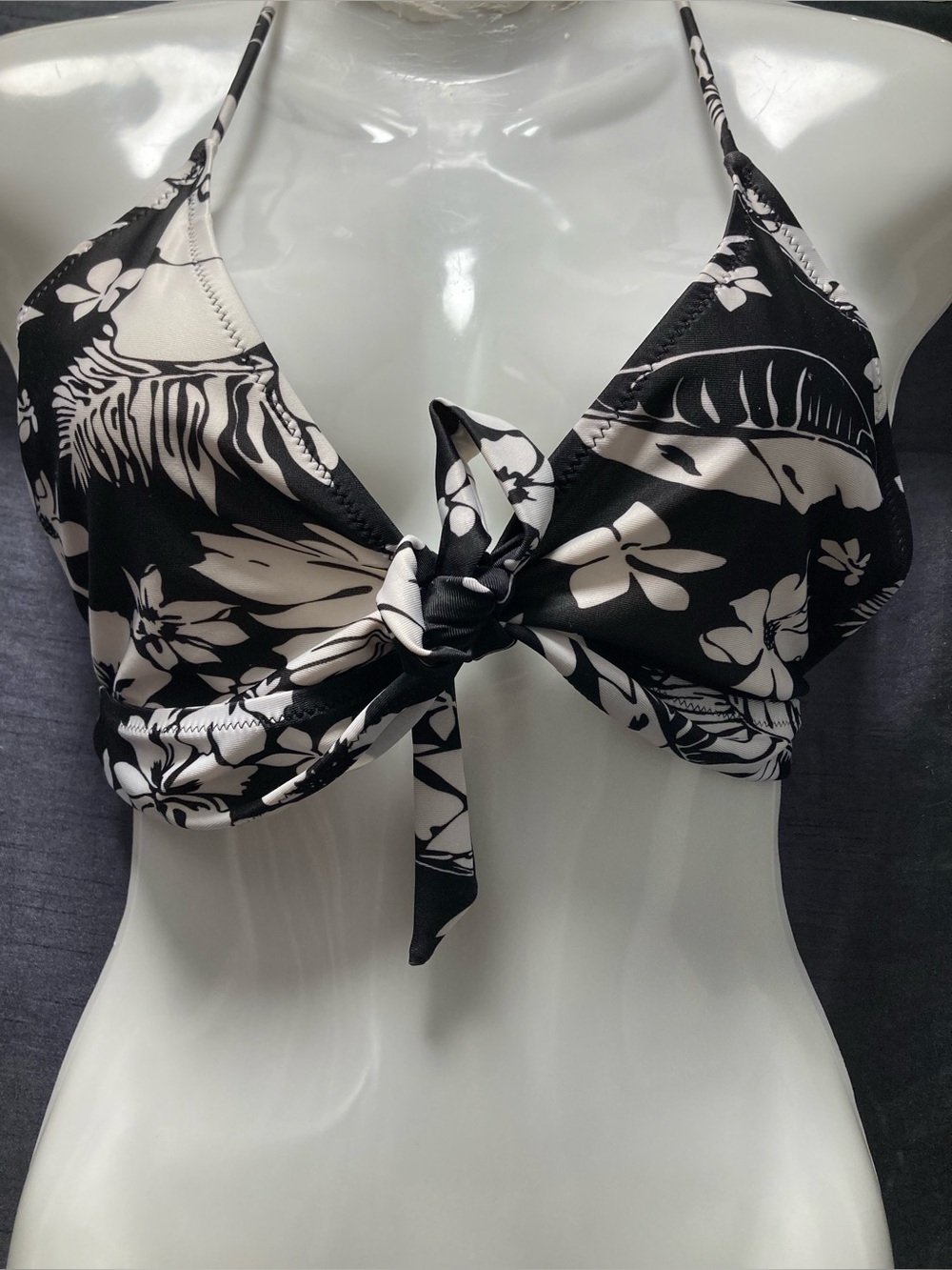 Black White Tropical Floral Tie Front Halter Bikini Top Plus Size 3XL